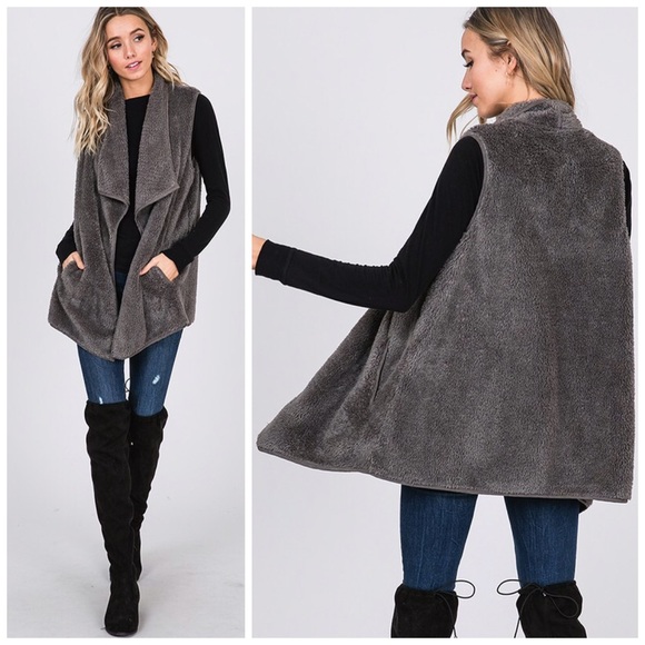 🛍LAST 1! Faux Fur Open Front Vest w/Pockets! SALE - Picture 2 of 3